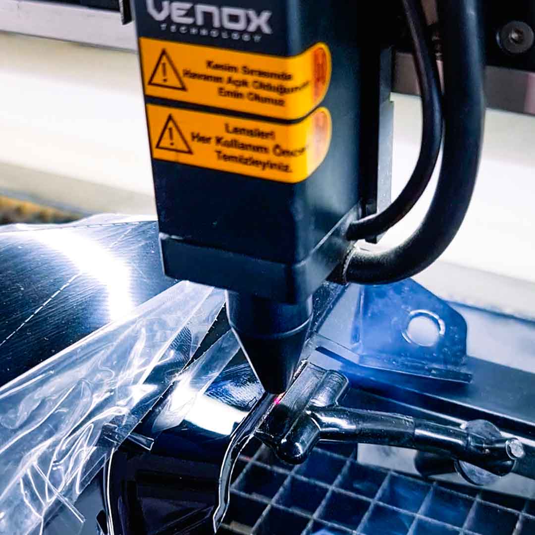 Découpe laser de carottes dans l'industrie automobile